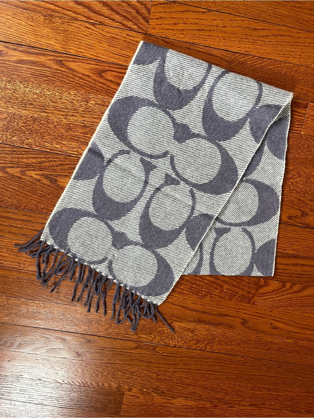 Coach Signature Jacquard Fringe Scarf - Purple & Off-White